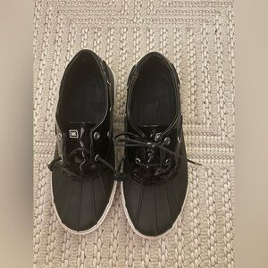 Michael Kors Women’s Sz 8 Black & White Preppy Minimalist Flats W/ Tie Details